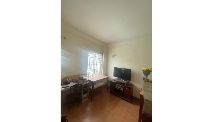 NGAY LÊ VĂN QUỚI 80m2 - 3 TẦNG - 3PN - HẺM XE HƠI -  SỔ HỒNG VUÔNG VỨC - CHỈ NHỈNH 6 TỶ